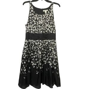 White House Black Market Silk Black Floral Fit to Flare Knee Length Dress 10